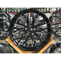 Фото товара - 8,5*19 5*114,3 ET35 73,1 Zumbo Wheels  Gloss-Black. Вариант №1