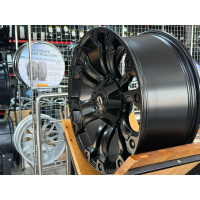 Фото товара - 9,0*20 6*139.7 ET18 106,1 Zumbo Wheels Matt Black. Вариант №2