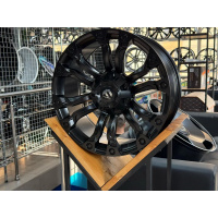 Фото товара - 9,0*20 6*139.7 ET18 106,1 Zumbo Wheels Matt Black. Вариант №3