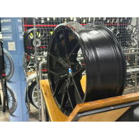 Фото товара - 8.5/9.5*19 5*120 ET30/40 72,6 Zumbo Wheels Gloss black. Вариант №3