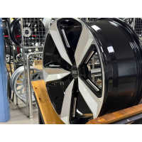 Фото товара - 8.5*19 5*112 ET42 66,45 Zumbo Wheels Black Machinen Face + milled smoke. Вариант №3