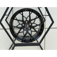 Фото товара - 8*18 5*114.3 ET35 73,1 Zumbo Wheels gloss black. Вариант №2
