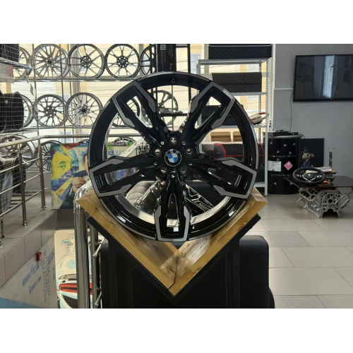 Большое фото товара - 8/9.5*20 5*112 ET27/43 66,5 Zumbo Wheels Black Machinen Face, 501031. Вариант №5