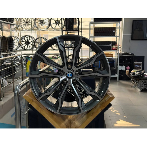 Большое фото товара - 8/9.5*20 5*112 ET27/43 66,5 Zumbo Wheels Gunmetal Machinen Face, 501041. Вариант №5