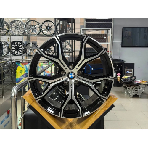 Большое фото товара - 9/10.5*20 5*112 ET35/40 66,5 Zumbo Wheels Black Machinen Face, 501044. Вариант №5
