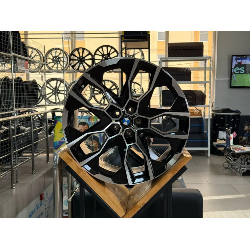 Большое фото товара - 9/10.5*21 5*112 ET37/43 66,5 Zumbo Wheels Black Machinen Face, 501051. Вариант №5