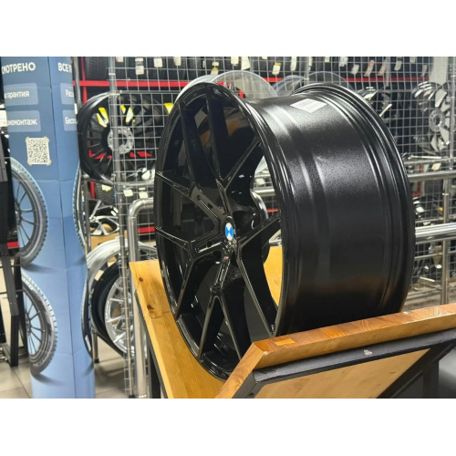 Большое фото товара - 8.5/9.5*20 5*120 ET30/40 72,6 Zumbo Wheels Gloss black, 501073. Вариант №6
