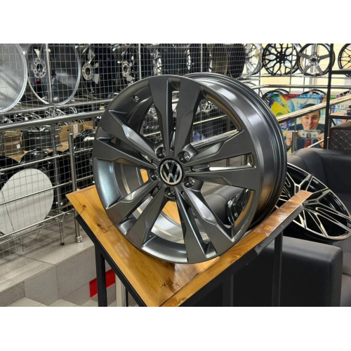 Большое фото товара - 7.5*18 5*112 ET52 66,5 Zumbo Wheels gunmetal, 501088. Вариант №6